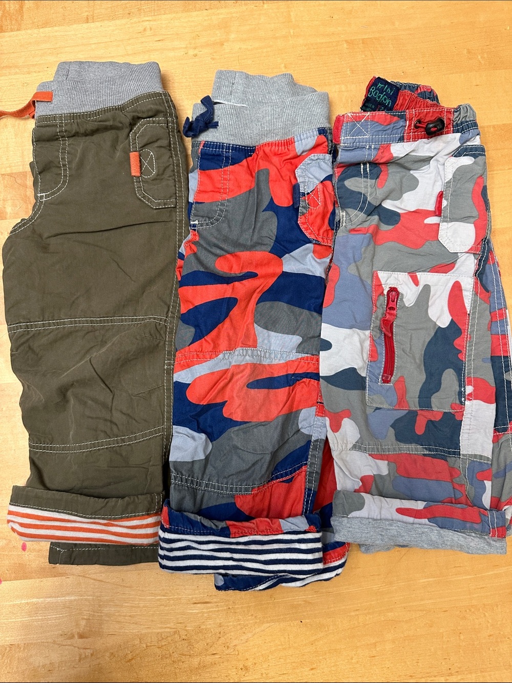 Baby Boden Boys' Cargo Shorts in Olive & Red-Blue Camo